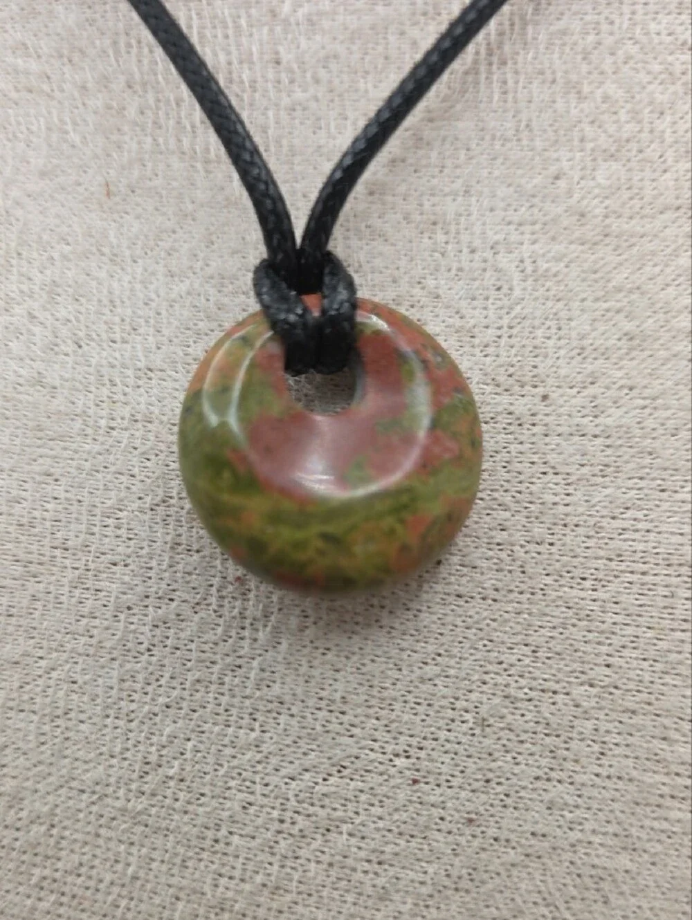 Unakite Round Pendant Necklace in Green & Pink (2481)